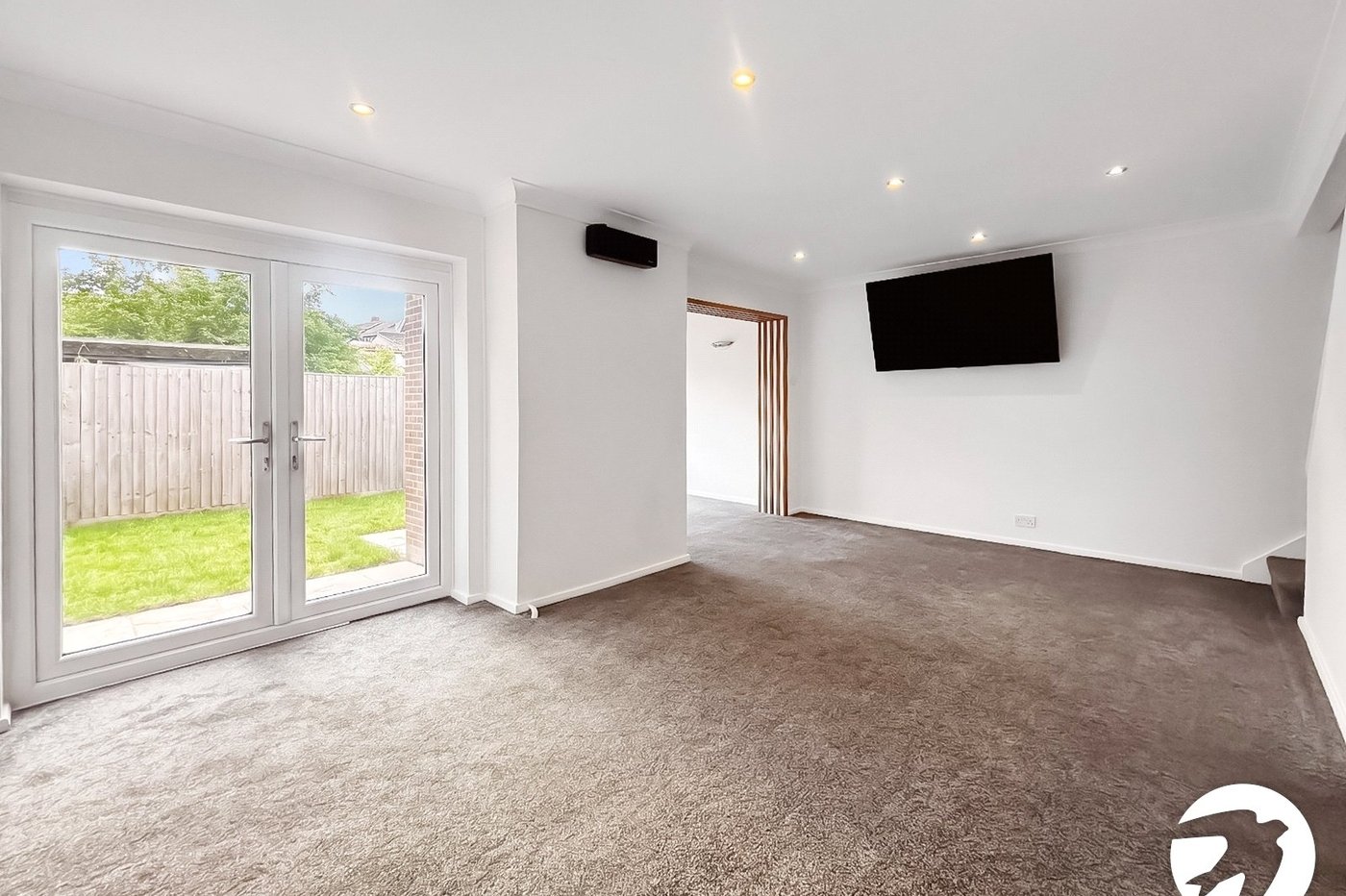4 bedroom house to rent in Joydens Wood | Robinson Jackson