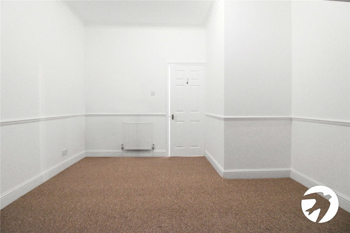 2 bedroom house to rent in London | Robinson Jackson