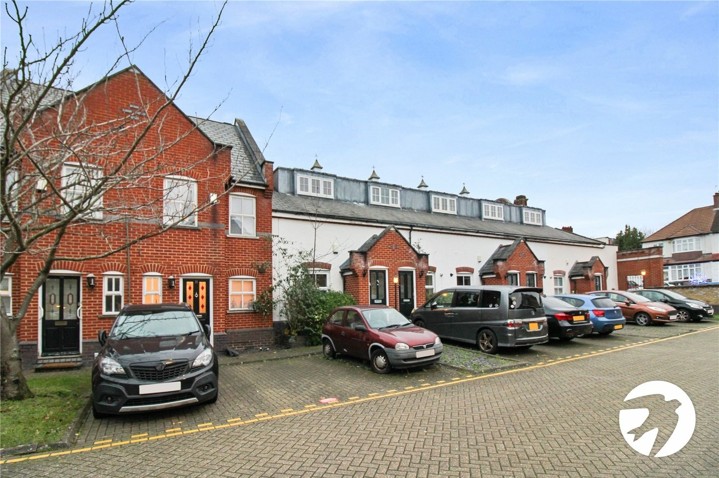 2 bedroom house to rent in London | Robinson Jackson