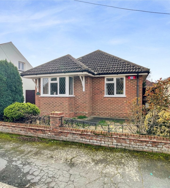 house for sale in Dartford, Kent, DA2 Robinson Jackson